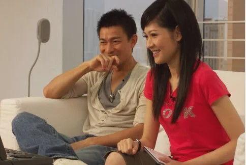 娱乐吃瓜美女主持